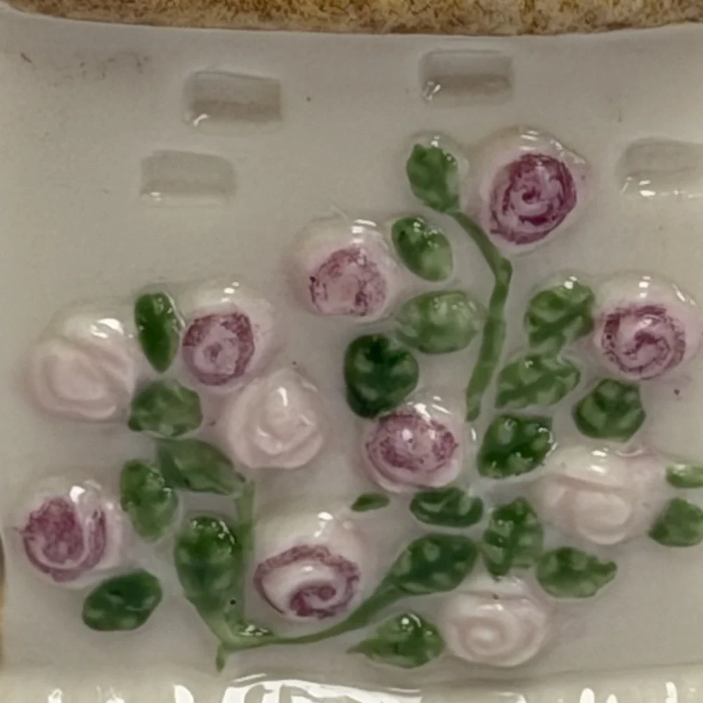 Vintage 2003 Lenox Irish Blessing Cottage Salt & Pepper Shakers Fine China‎